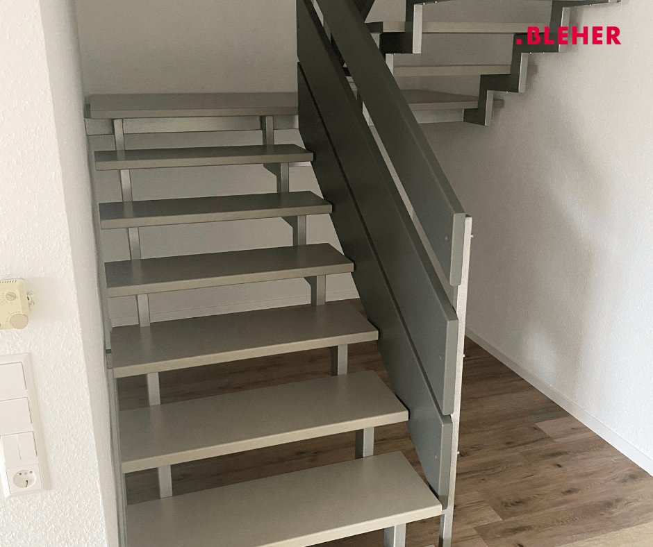 renovierte treppe von bleher raumausstatter in nürtingen
